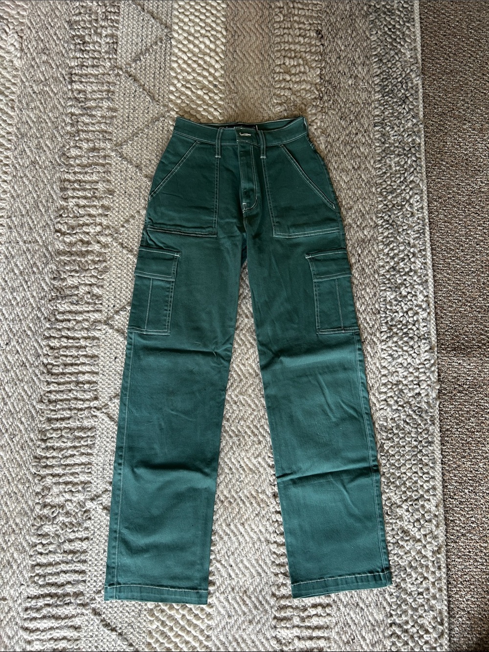 Hollister Ultra High-Rise Dad Pants in Forest Green